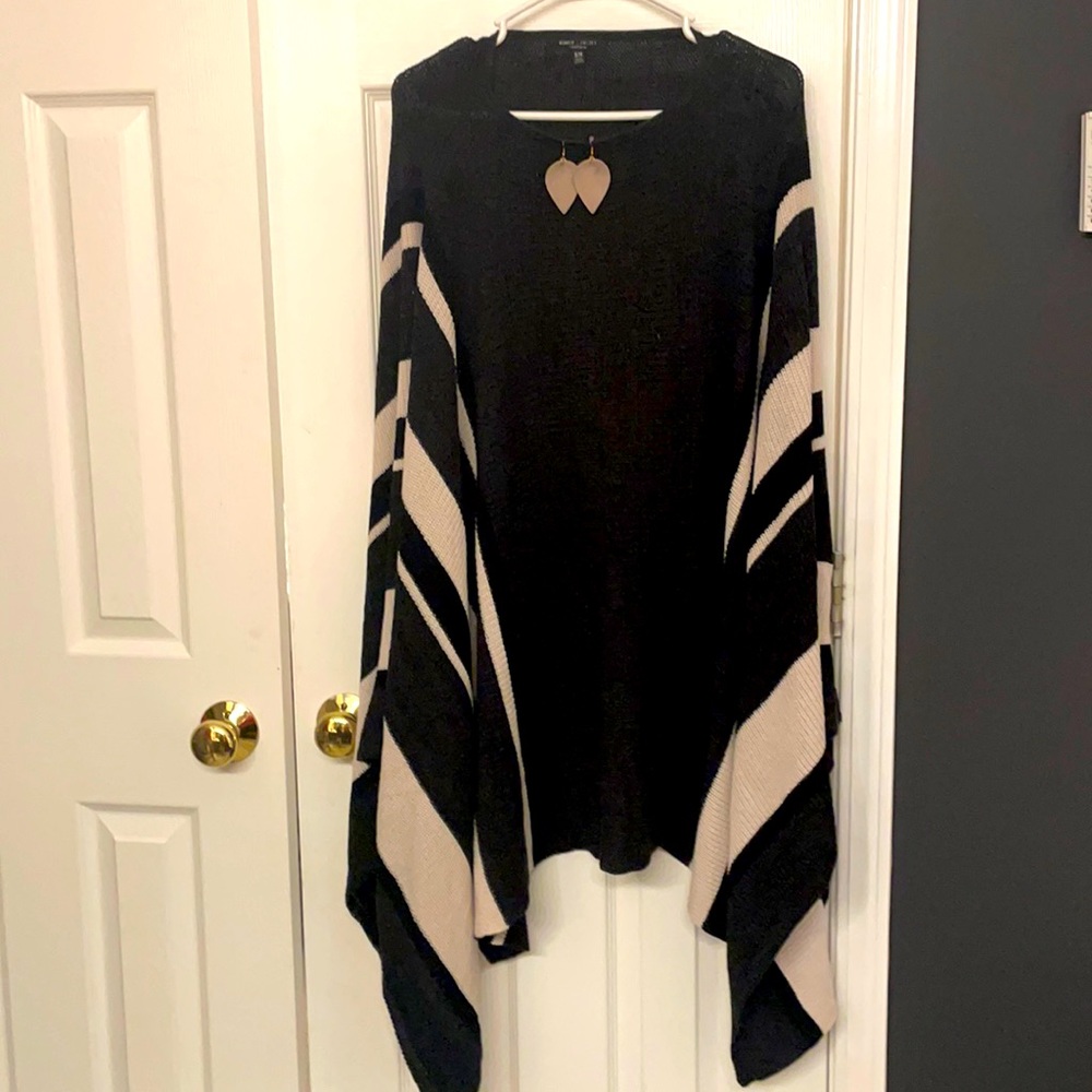 Romeo and Juliet poncho